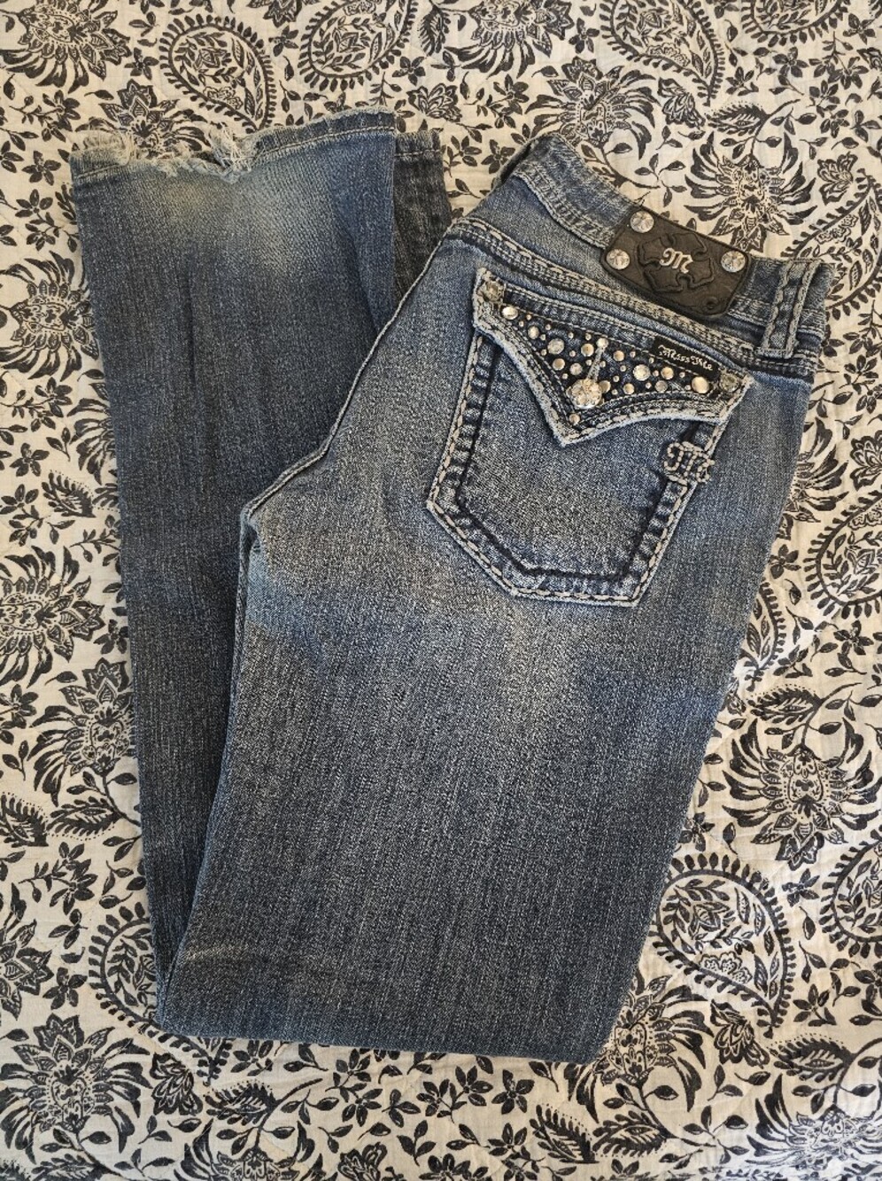 Women's Miss Me Jeans Size 32 Bootcut Studded Embellished